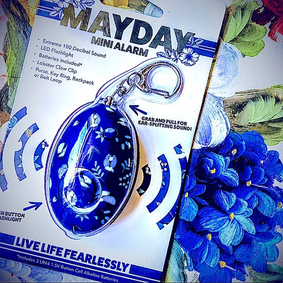 Other - 🆕NWT🌺
LILLIAN VERNON Mini MAYDAY Alarm Lobster Claw clasp Keychain